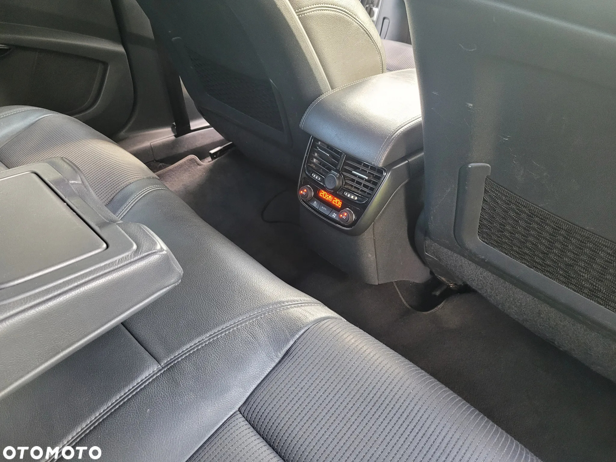 Peugeot 508 2.0 HDi Allure - 12