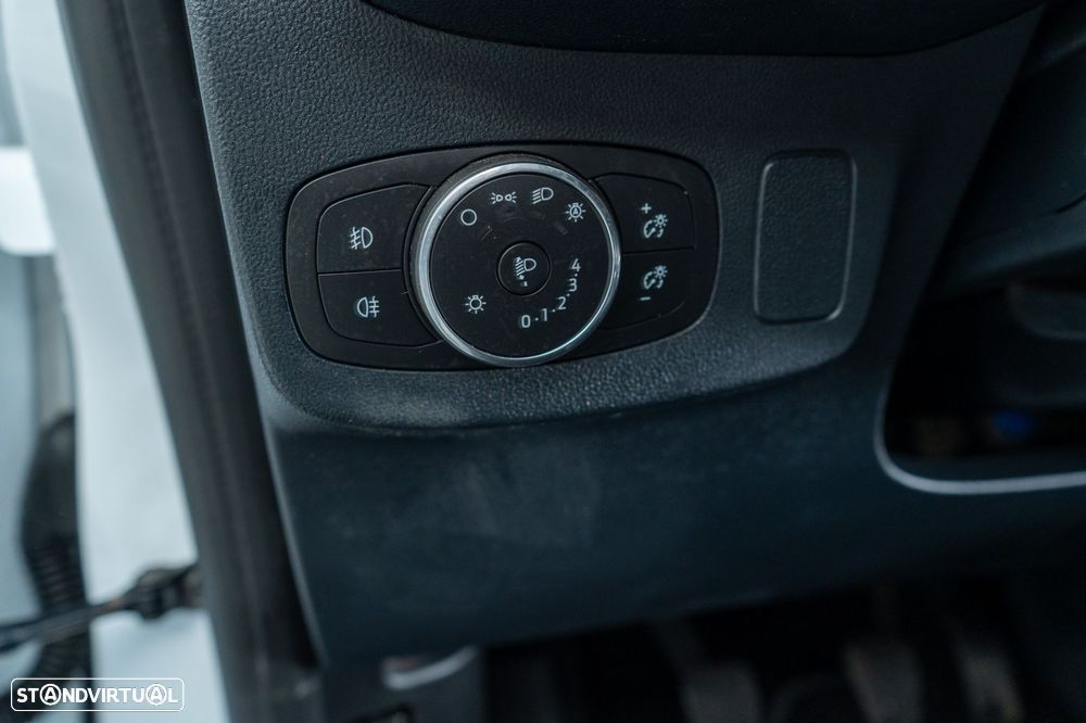 Ford Puma 1.0 EcoBoost Hybrid TITANIUM - 19