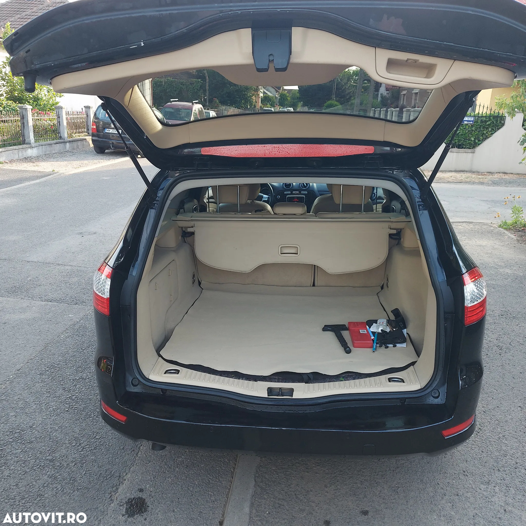 Ford Mondeo - 17