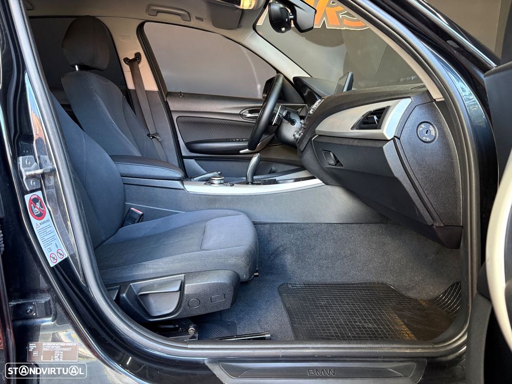 BMW 118 dA Line Sport - 37