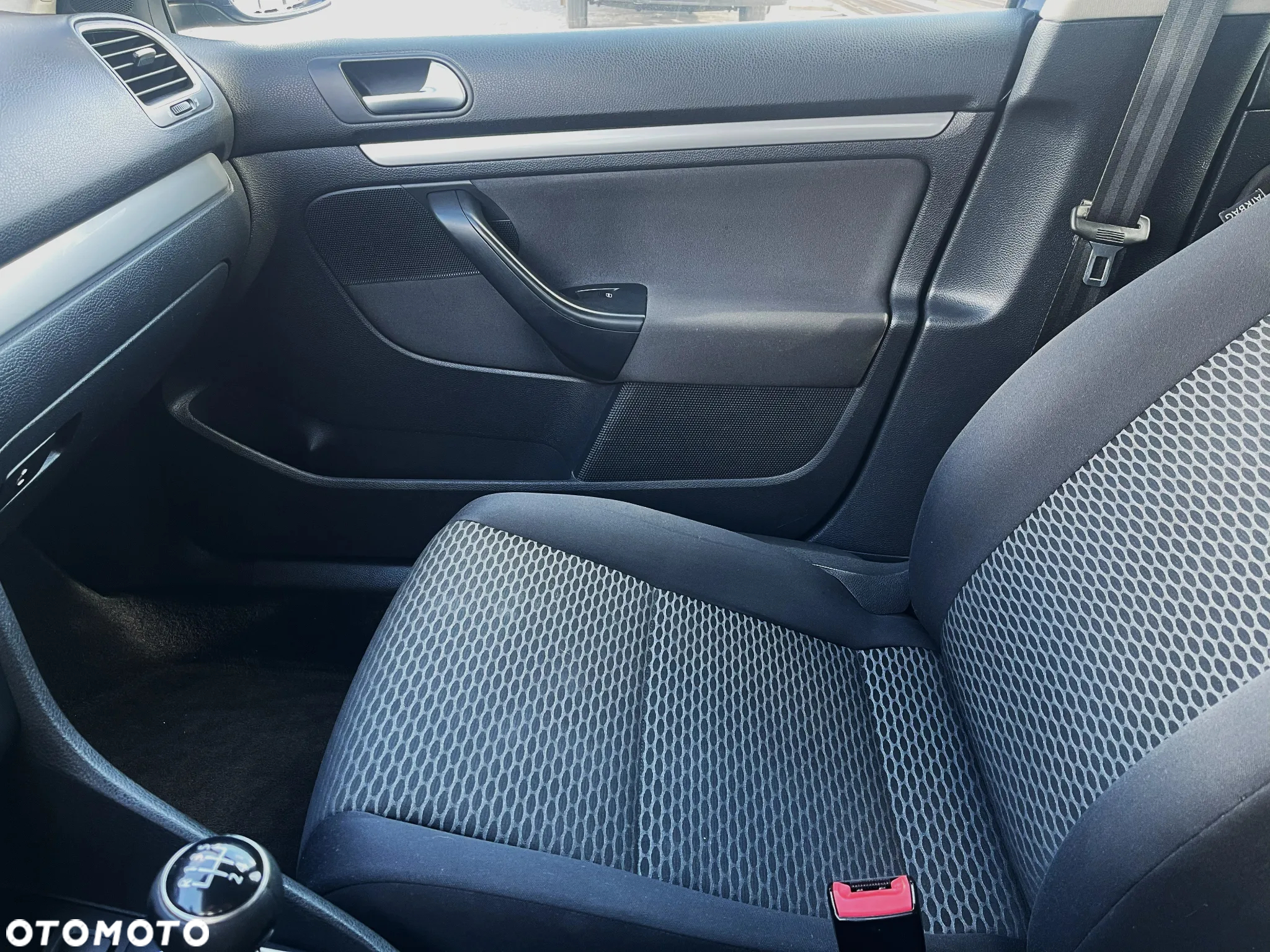 Volkswagen Golf 1.6 TDI (BlueMotion Technology) Trendline - 15