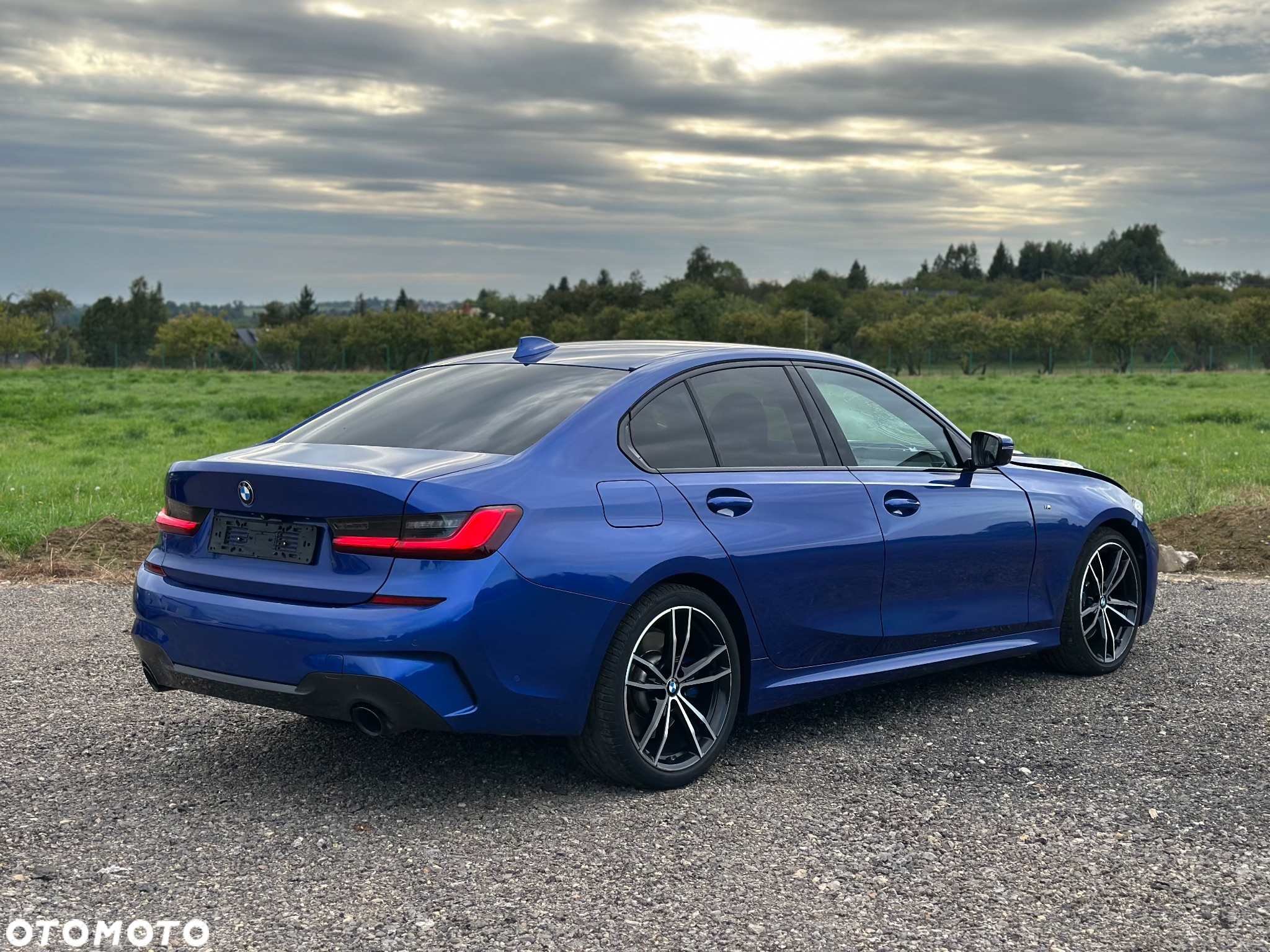 BMW Seria 3 330i M Sport - 16