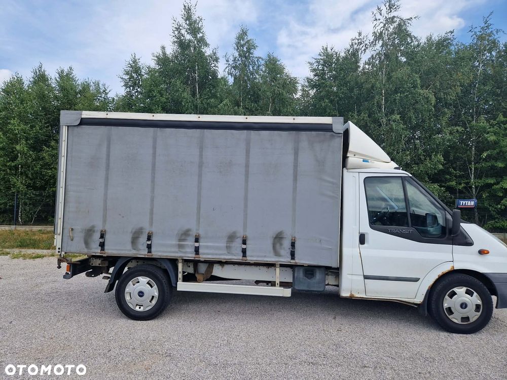 Ford Transit - 1