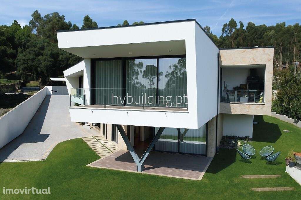 Exclusiva Moradia T4 com piscina em Galegos S. Martinho - Grande imagem: 2/25