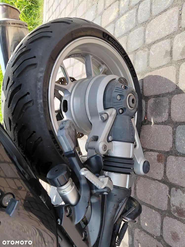 Kawasaki GTR - 17