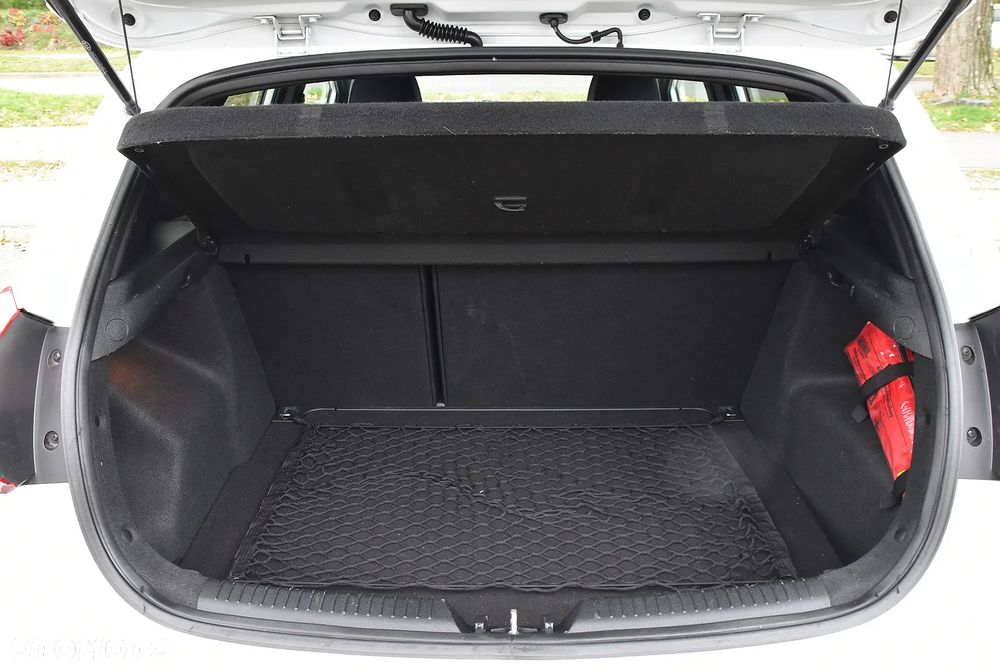 Kia Ceed - 15