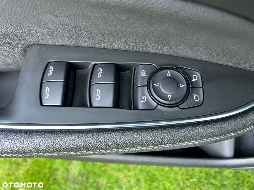Opel Insignia 2.0 CDTI 4x4 Exclusive S&S - 25