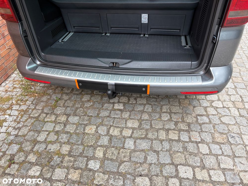 Volkswagen Multivan - 17