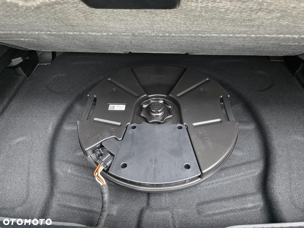 Volkswagen Golf 2.0 TSI OPF 4Motion DSG R Performance - 14