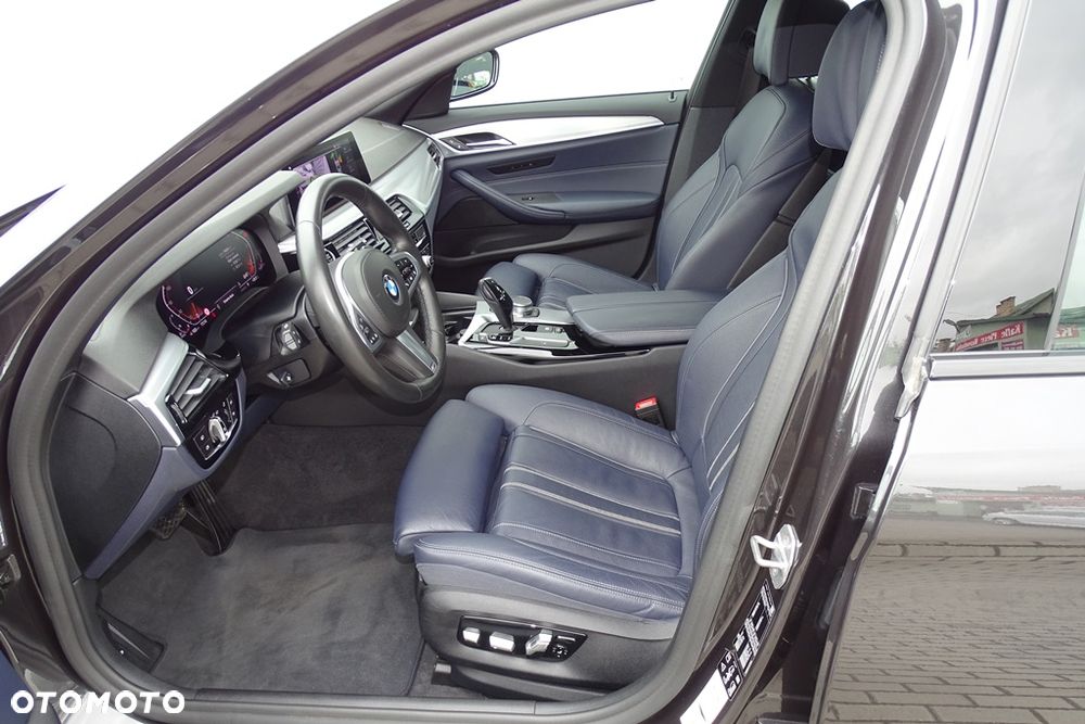 BMW Seria 5 520d xDrive MHEV Sport Line sport - 18