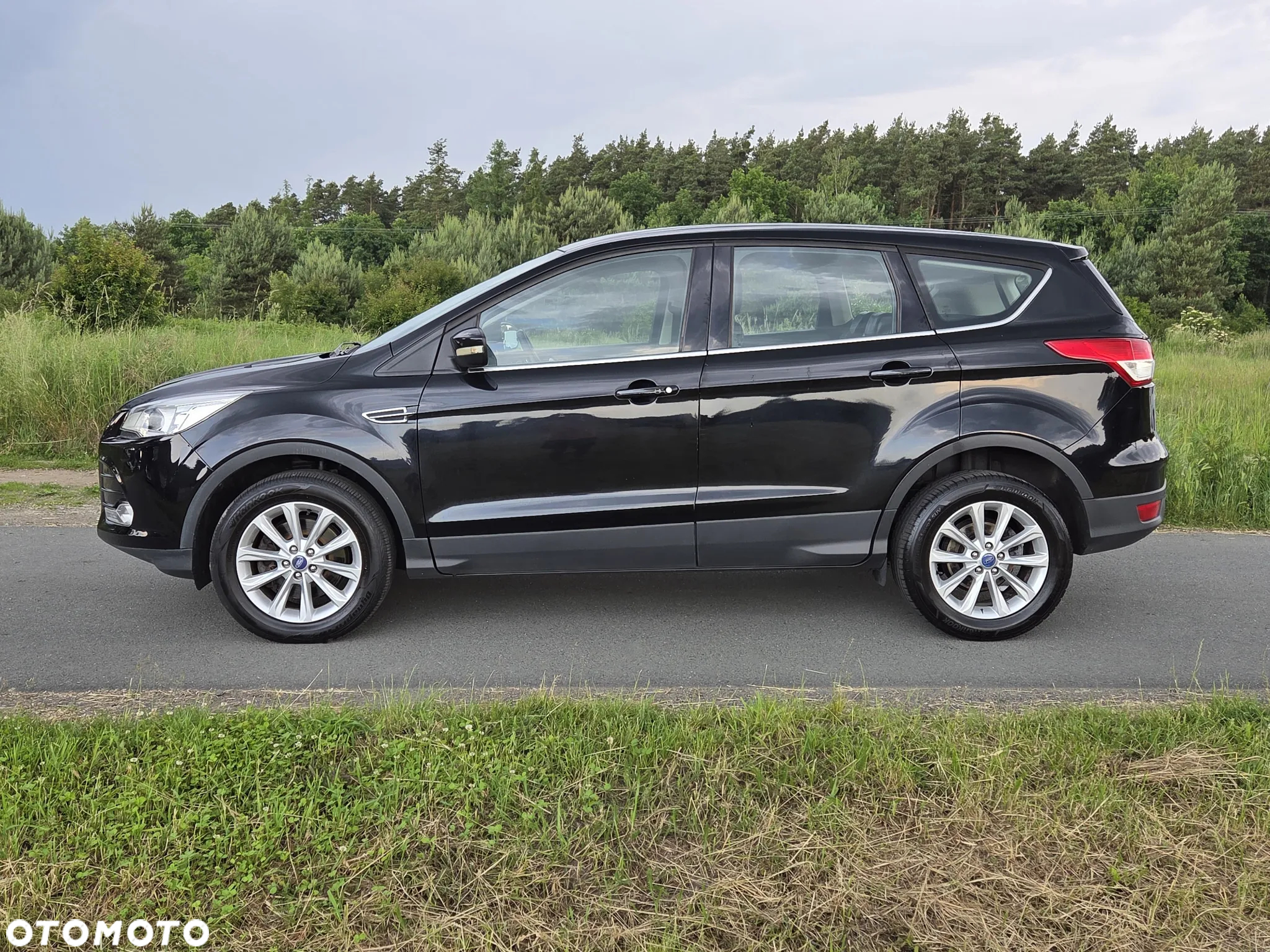 Ford Kuga 2.0 TDCi 2x4 Titanium - 4
