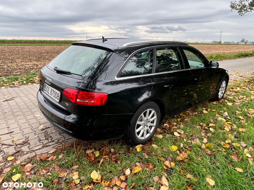 Audi A4 Avant 2012 photo 5