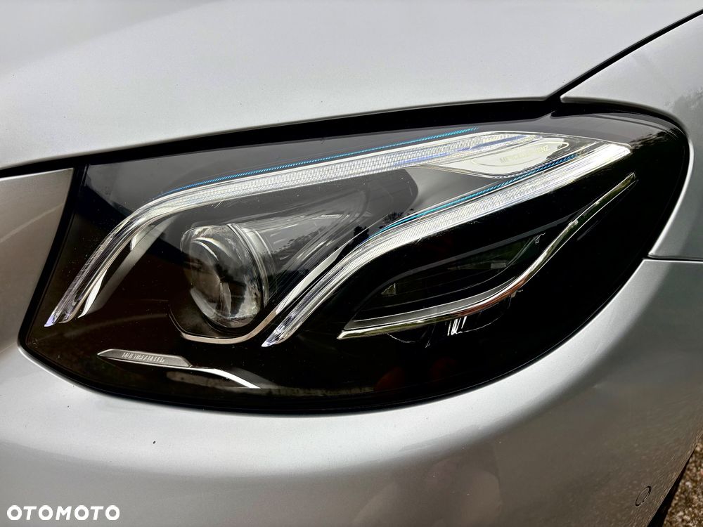 Mercedes-Benz Klasa E - 8