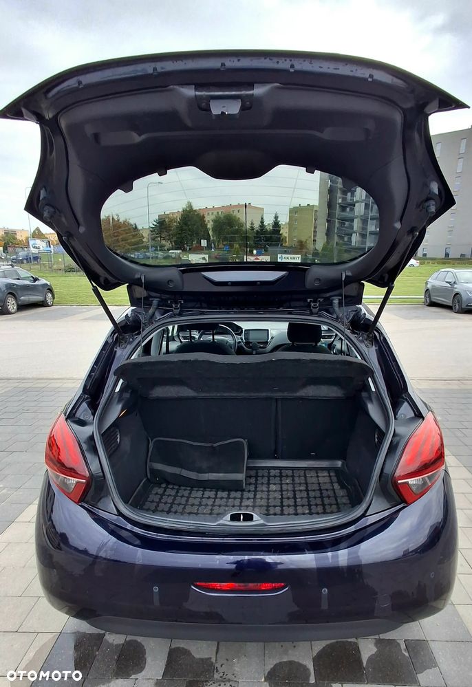 Peugeot 208 1.2 PureTech Style - 10