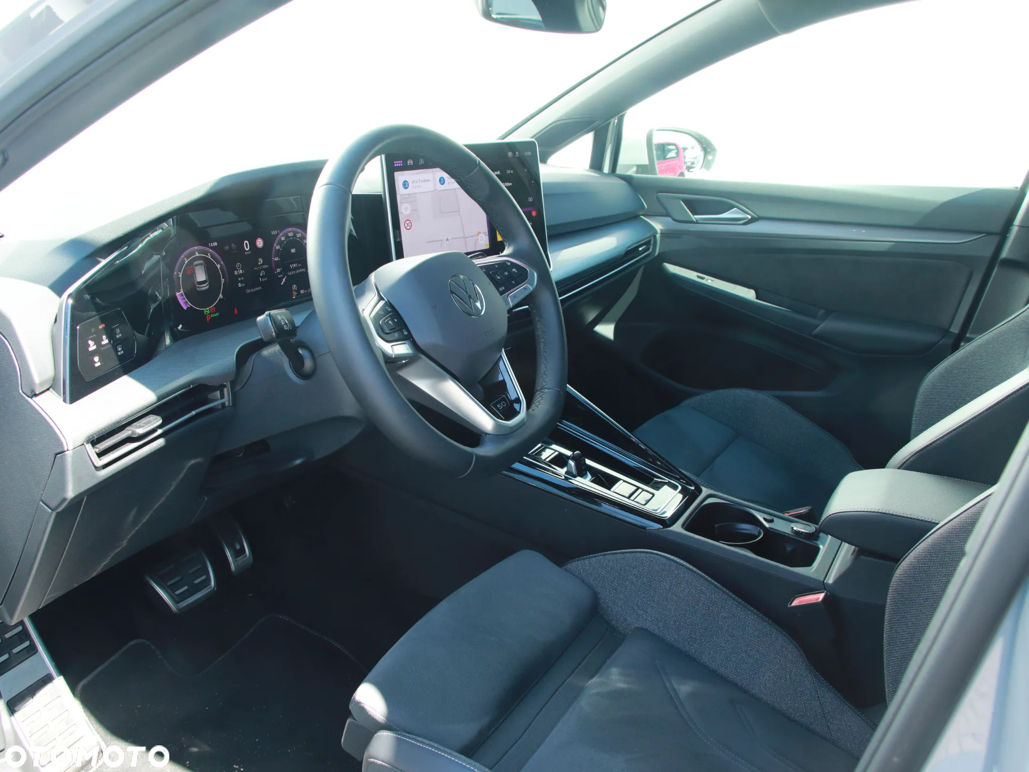 Volkswagen Golf - 11