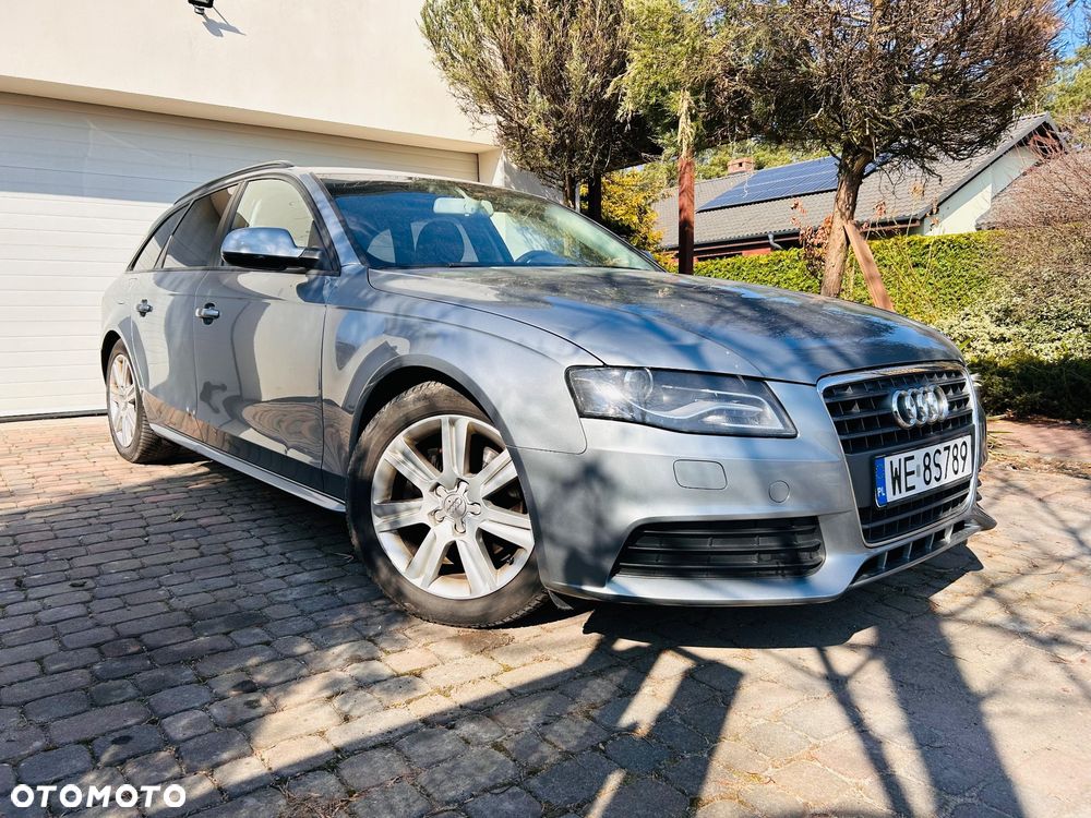 Audi A4 Avant - 1