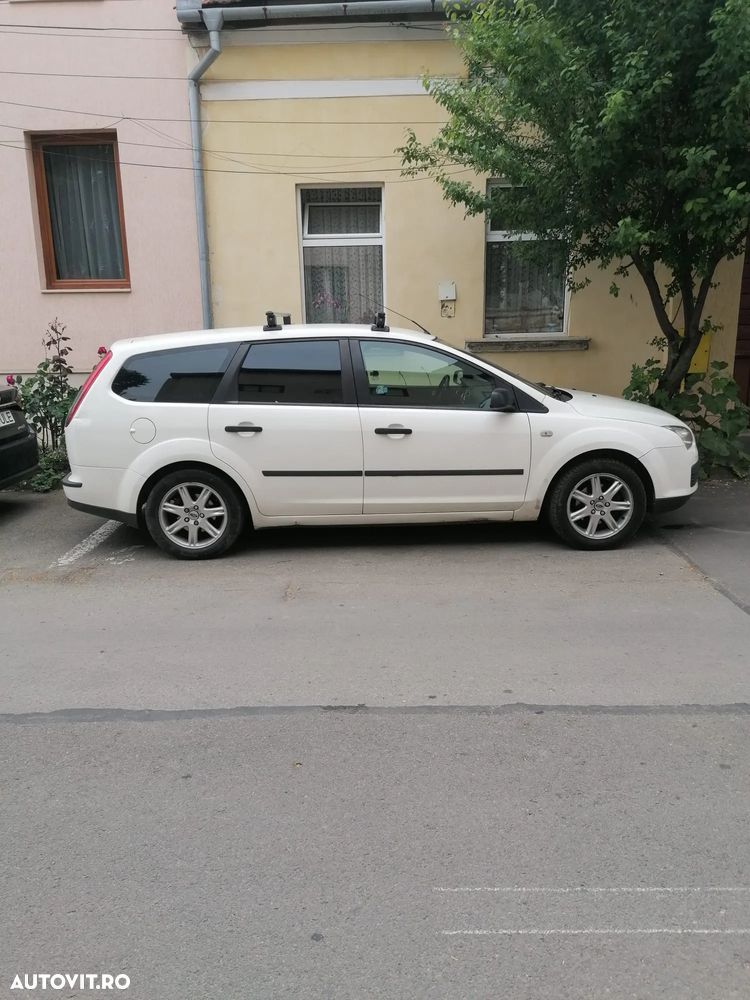 Ford Focus - 9