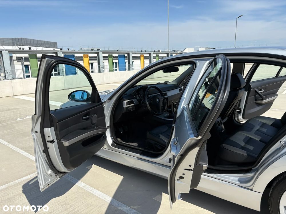 BMW Seria 3 320d - 21