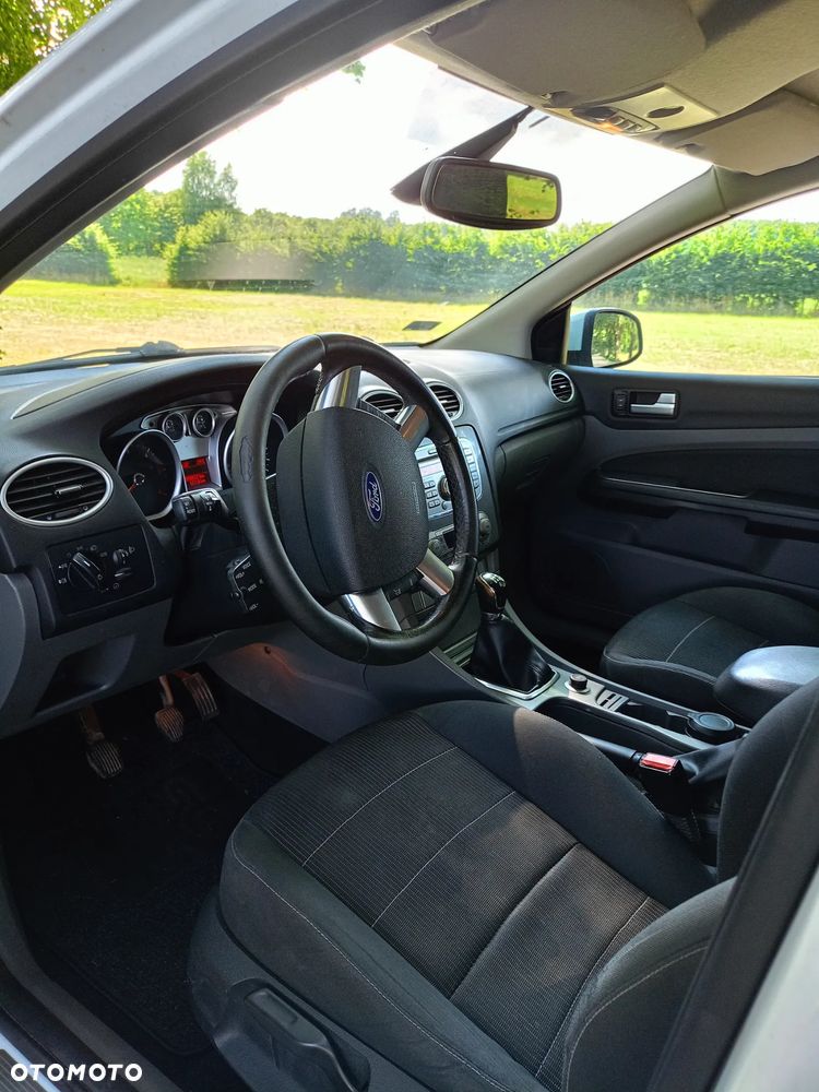 Ford Focus - 13