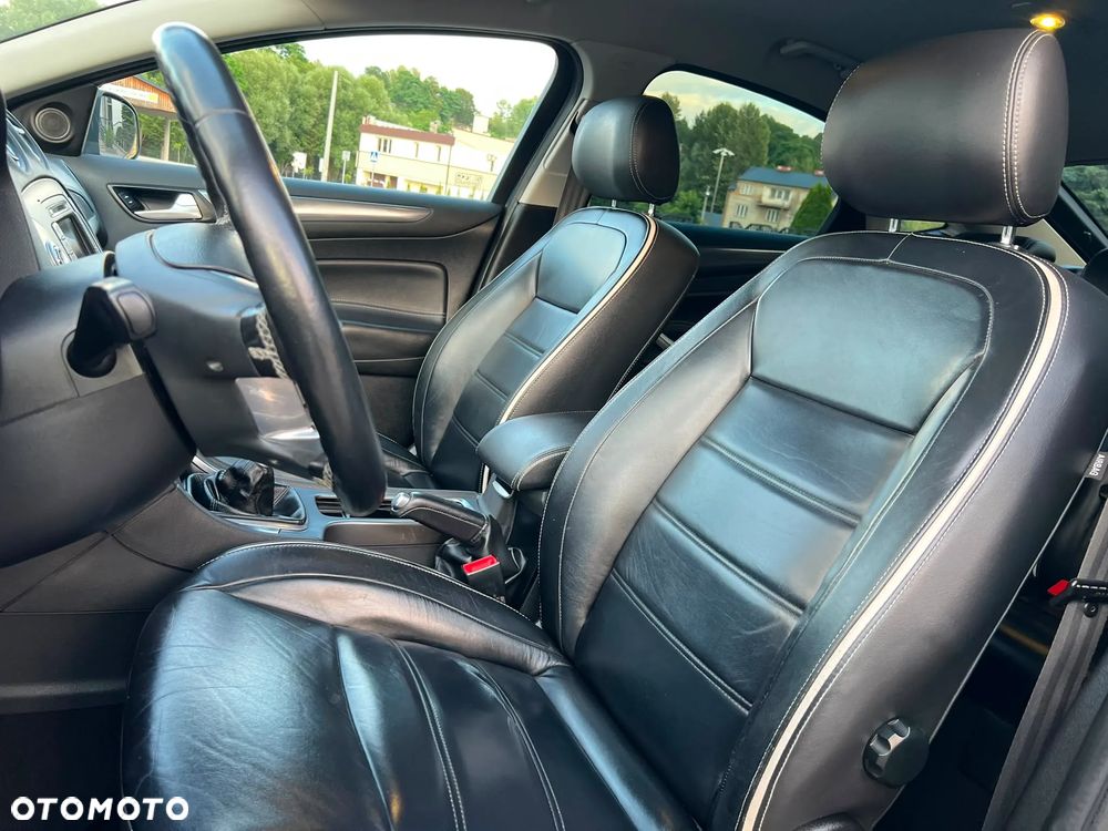 Ford Mondeo 2.0 TDCi Titanium - 24