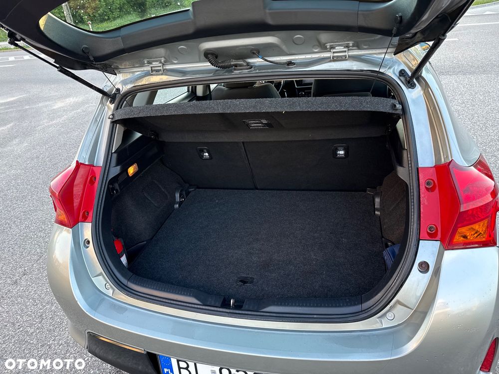 Toyota Auris 1.6 Executive - 13