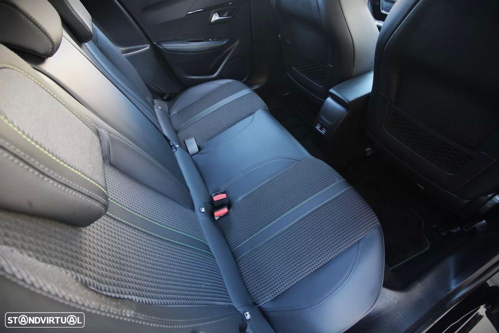 Peugeot e-208 50 kWh GT Line - 26