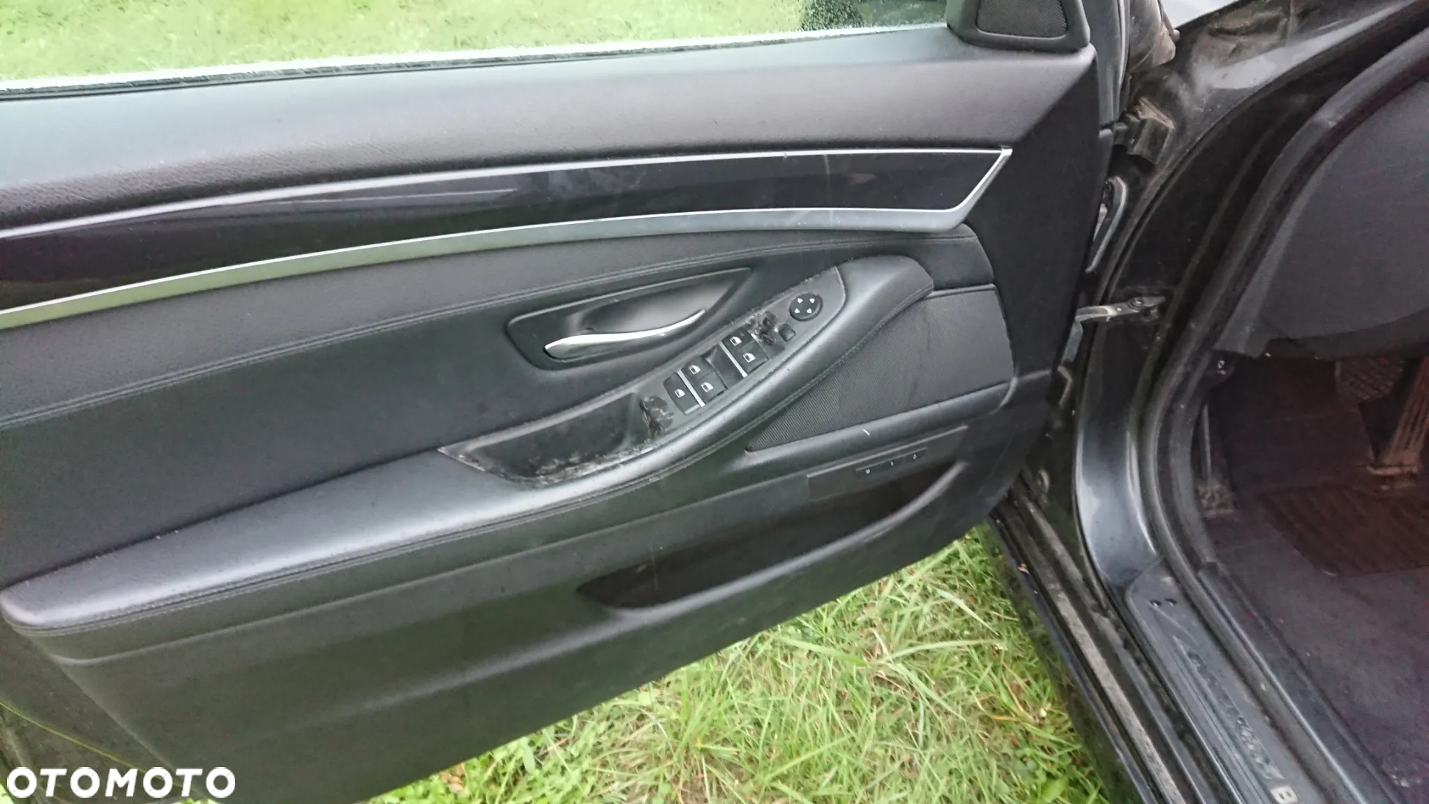 BMW Seria 3 325d DPF Edition Sport - 36