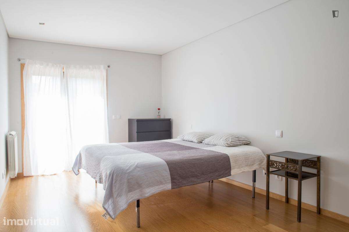 Apartamento com 1 quartos - localizado em Cedofeita Porto - Grande imagem: 2/15