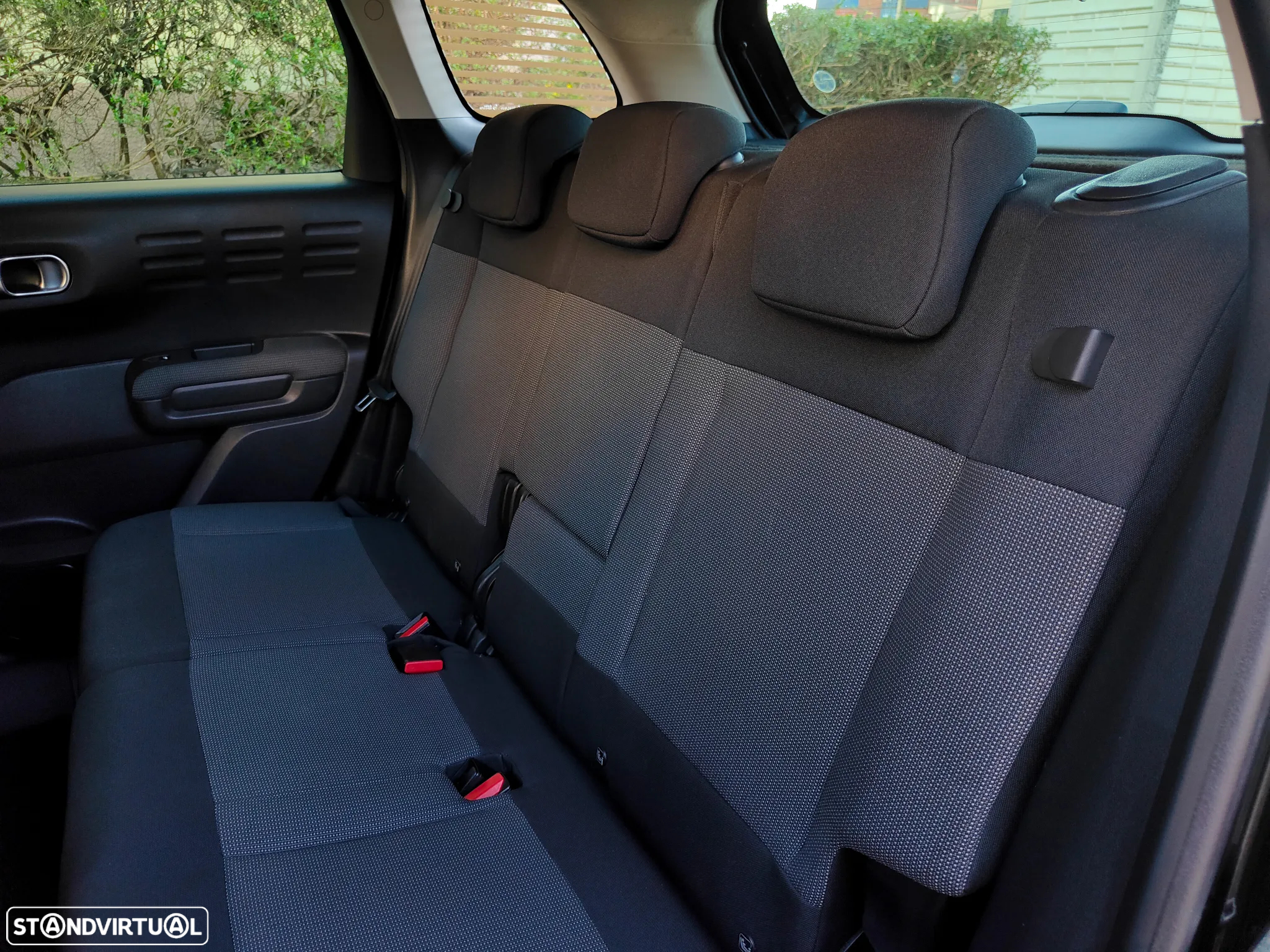 Citroën C3 Aircross 1.2 PureTech Shine EAT6 - 28
