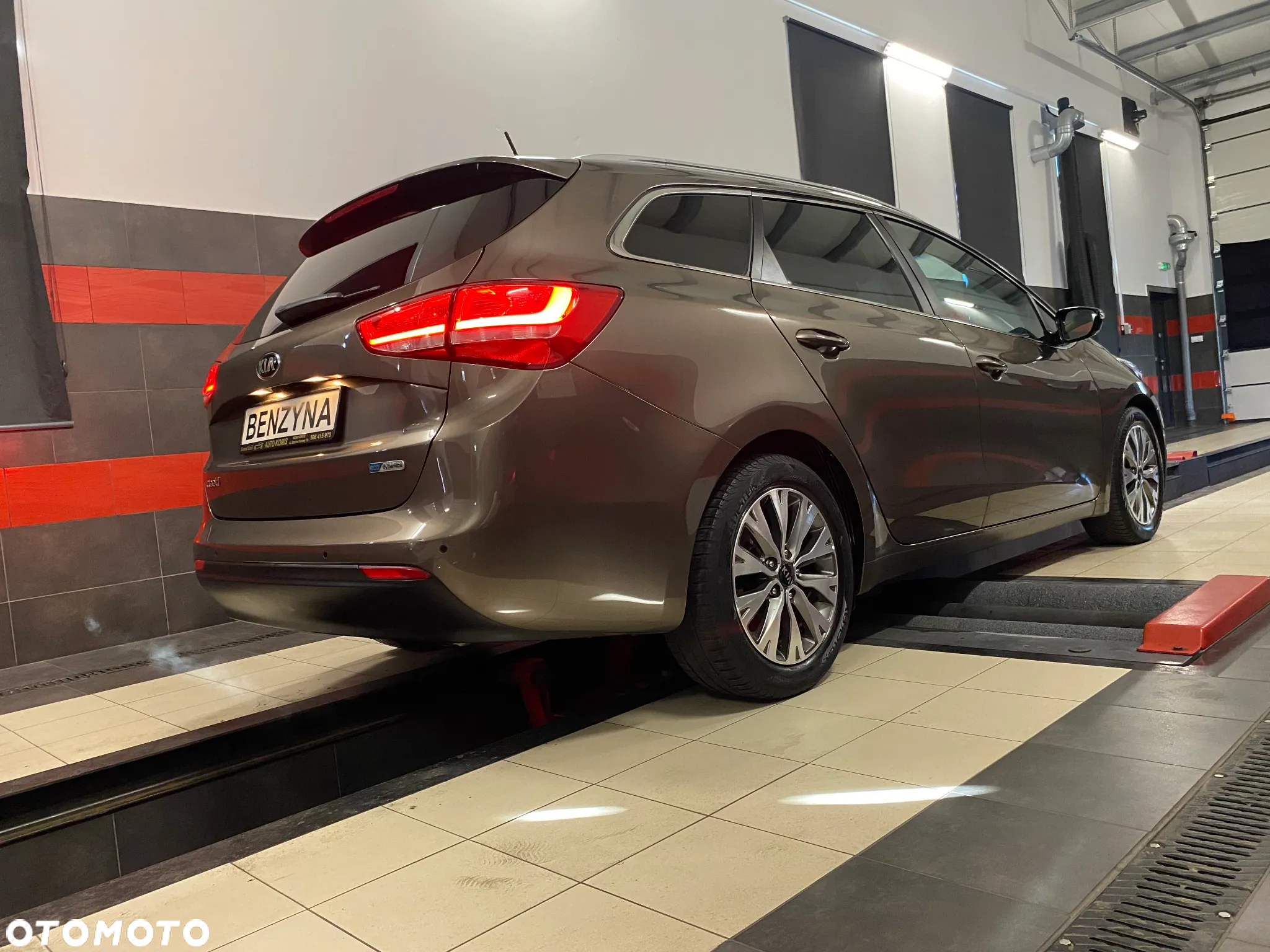 Kia Ceed 1.6 GDI Spirit - 12