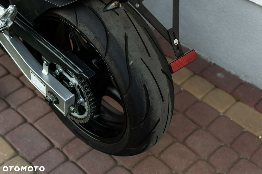 Yamaha FZ - 8