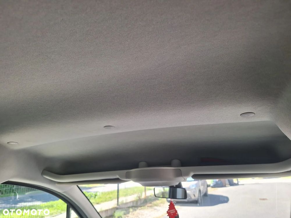 Citroën Berlingo Multispace PureTech 110 SHINE - 21