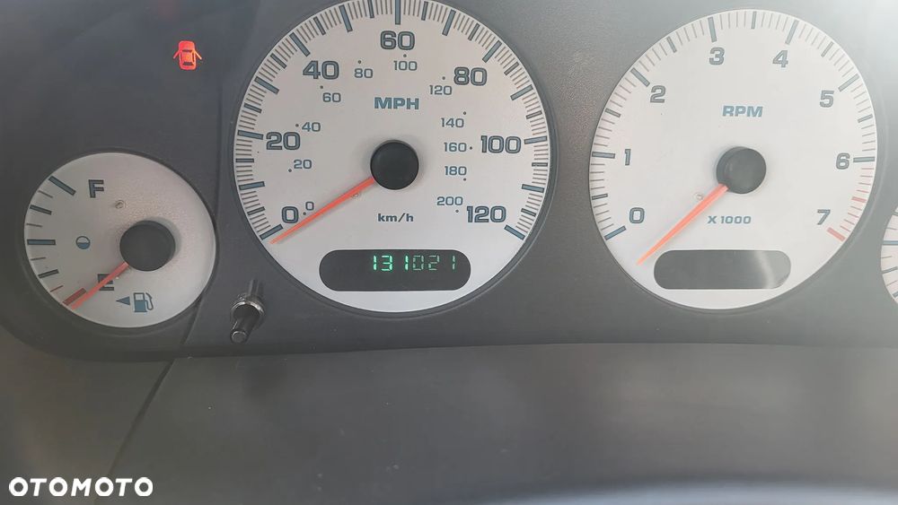 Dodge Grand Caravan 3.3 SE - 15