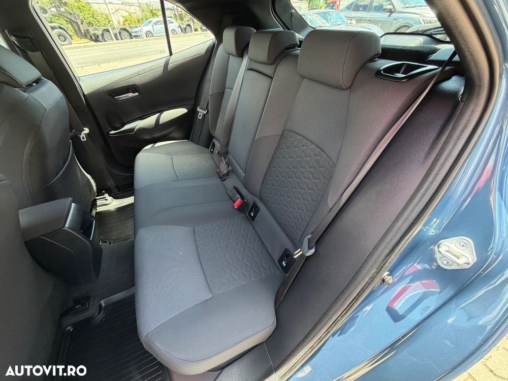 Toyota Corolla 1.8 HSD Dynamic - 12