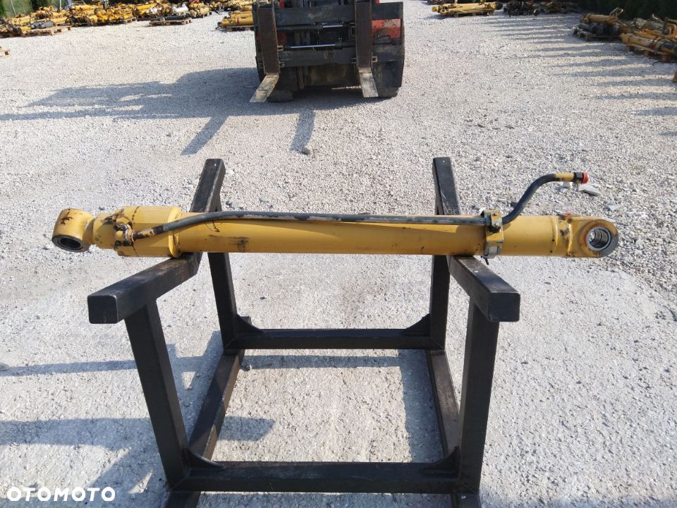 Siłownik Cat Caterpillar M 325 322 323 330 318 320 [D-167 S-60 T-80] - 4