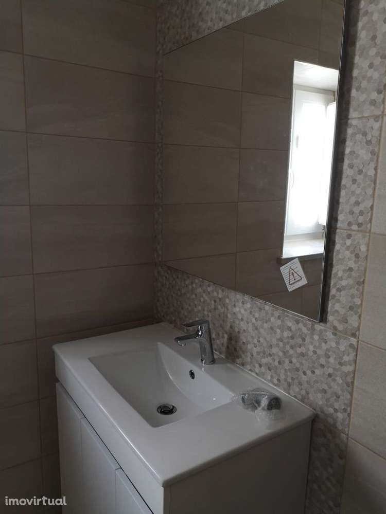 Moradia T2+1 para arrendar em Santa Eufemia - Leiria - Grande imagem: 3/9