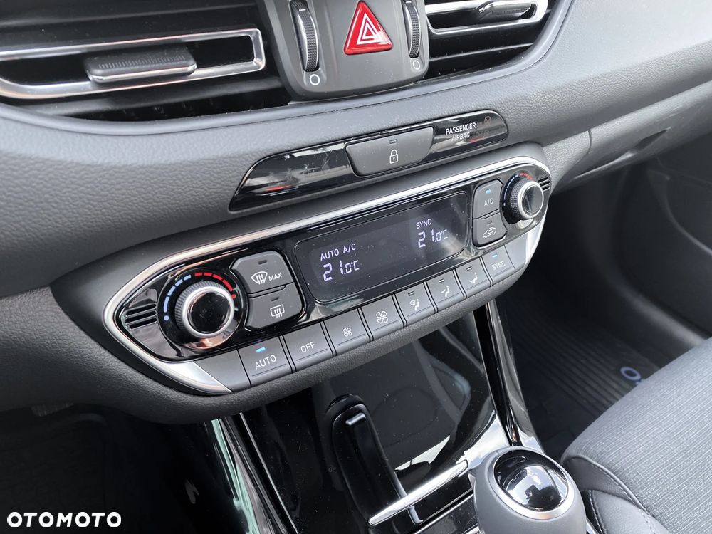 Hyundai i30 1.5 T-GDI 48V Smart DCT - 21