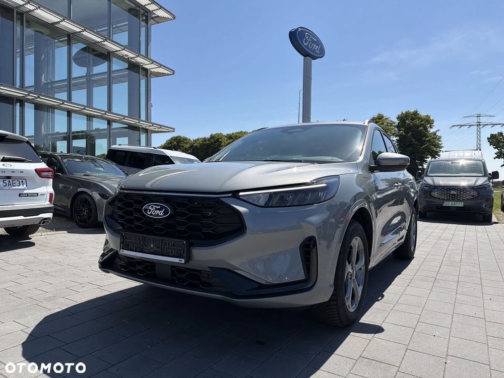 Ford Kuga 2.5 Duratec PHEV ST-LINE - 29