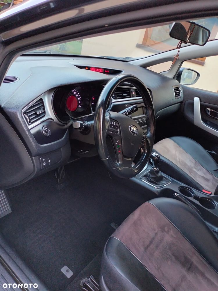 Kia Ceed 1.6 GDI M - 22