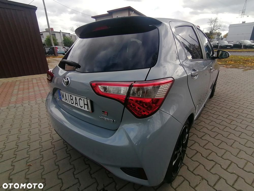 Toyota Yaris Hybrid 1.5 VVT-i - 10