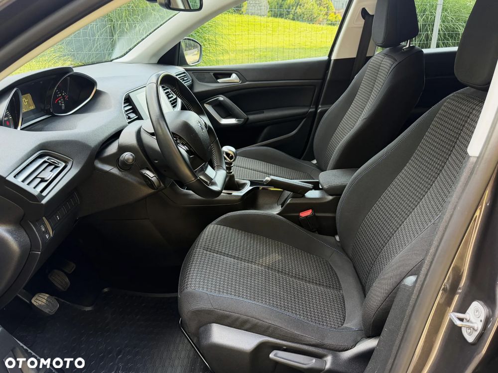 Peugeot 308 BlueHDi 130 Stop & Start Allure - 11
