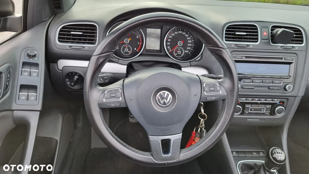 Volkswagen Golf - 25
