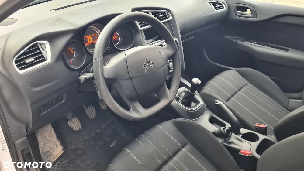 Citroën C4 1.4 VTi Attraction - 8