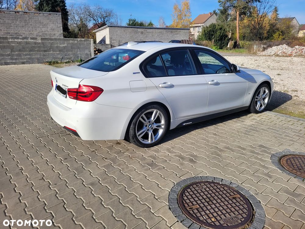 BMW Seria 3 330i M Sport - 7