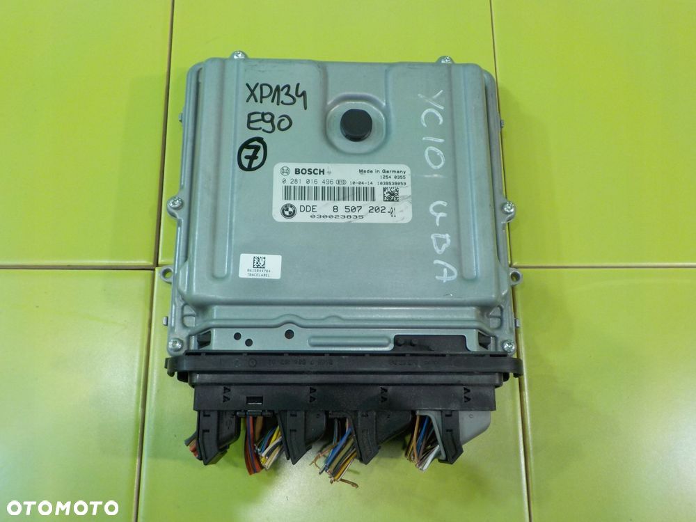 BMW E91 E90 LIFT 2.0 D 10r KOMBI 5D sterownik komputer silnika DDE8507202 - 1