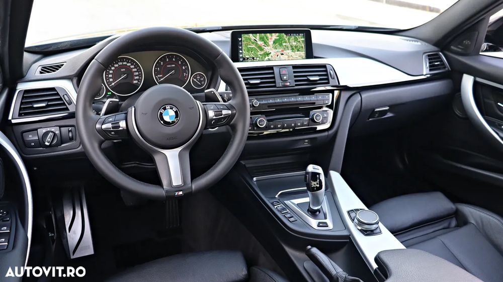 BMW Seria 3 330e iPerformance M Sport - 18