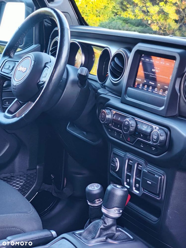 Jeep Wrangler GME 2.0 Turbo Sport - 23