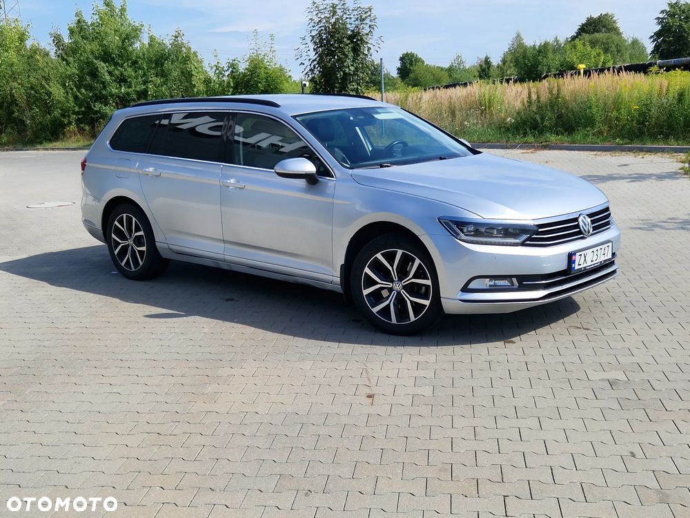 Volkswagen Passat - 2