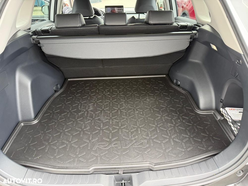 Toyota RAV4 Luxury 2.5 HYBRID 222CP AWD - 11