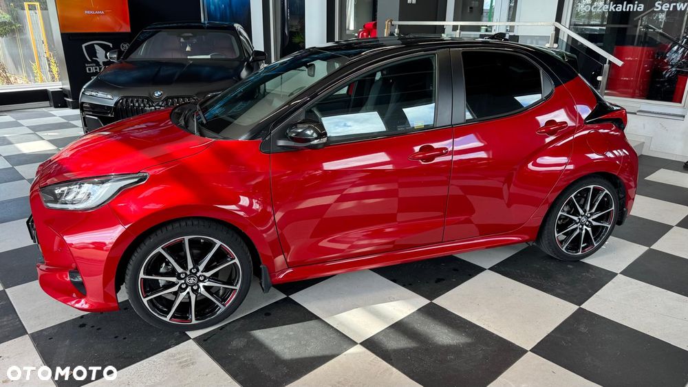 Toyota Yaris Hybrid 1.5 GR Sport - 11